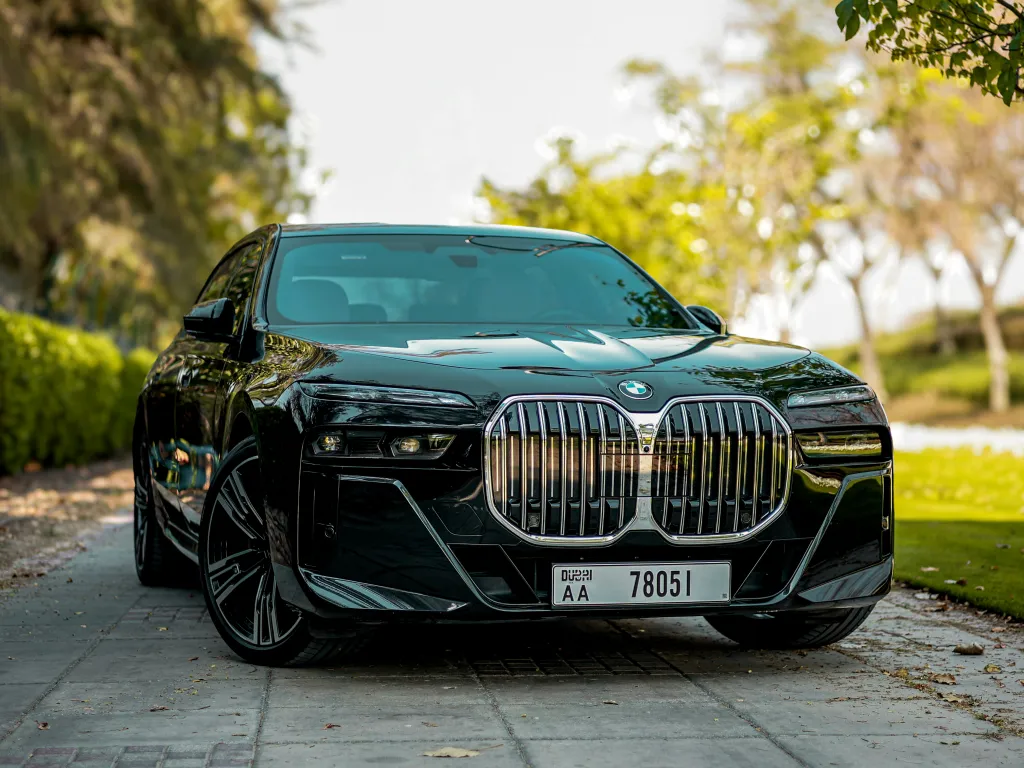 BMW 735i 2023 #1